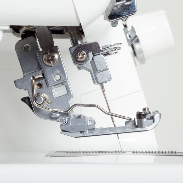JUKI MCS-1500 lifter